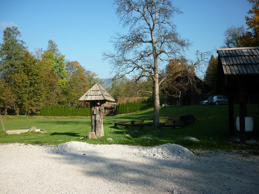Hotel Gostisce Smuk Križe Exteriér fotografie